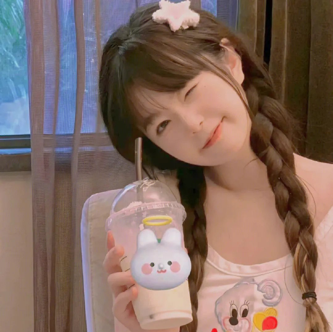女伯爵